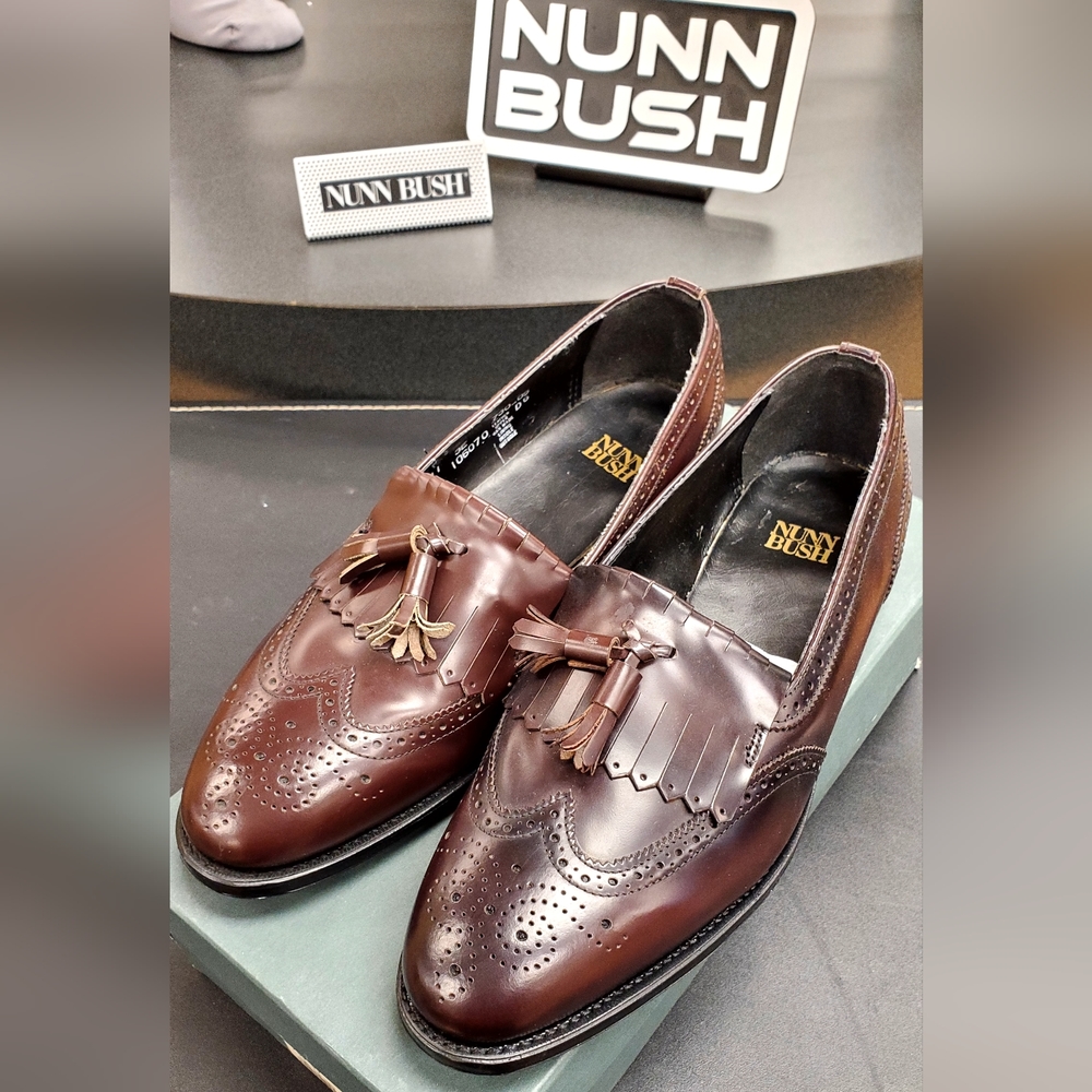 Mens Wing tip Dress Shoes Nunn Bush Cambridge size 11eee Burgandy New w/box